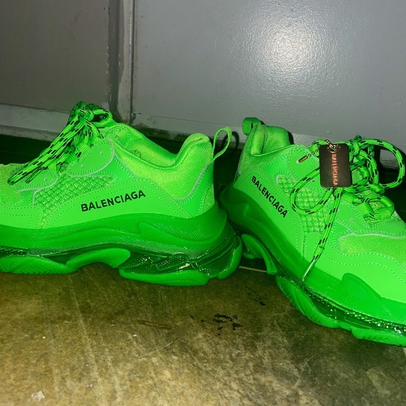 balenciaga sneakers " neon green" size 8.5 (in women) - Picture 1 of 3